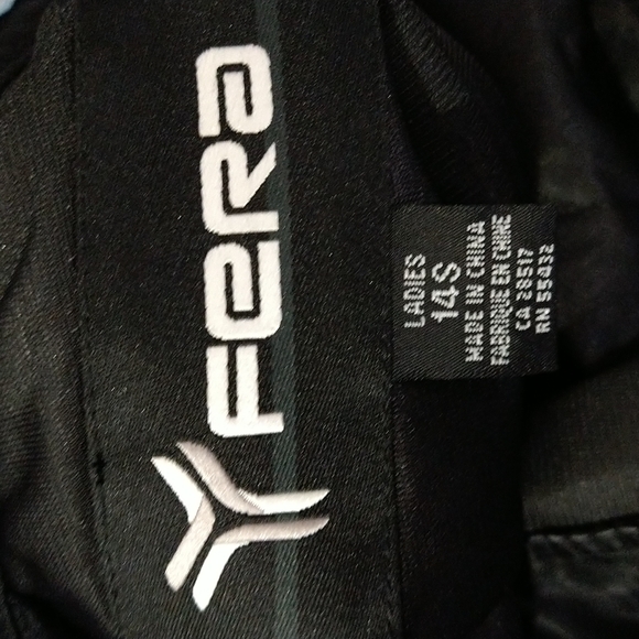 FERA Women's Ski Pants in Black - Picture 9 of 10